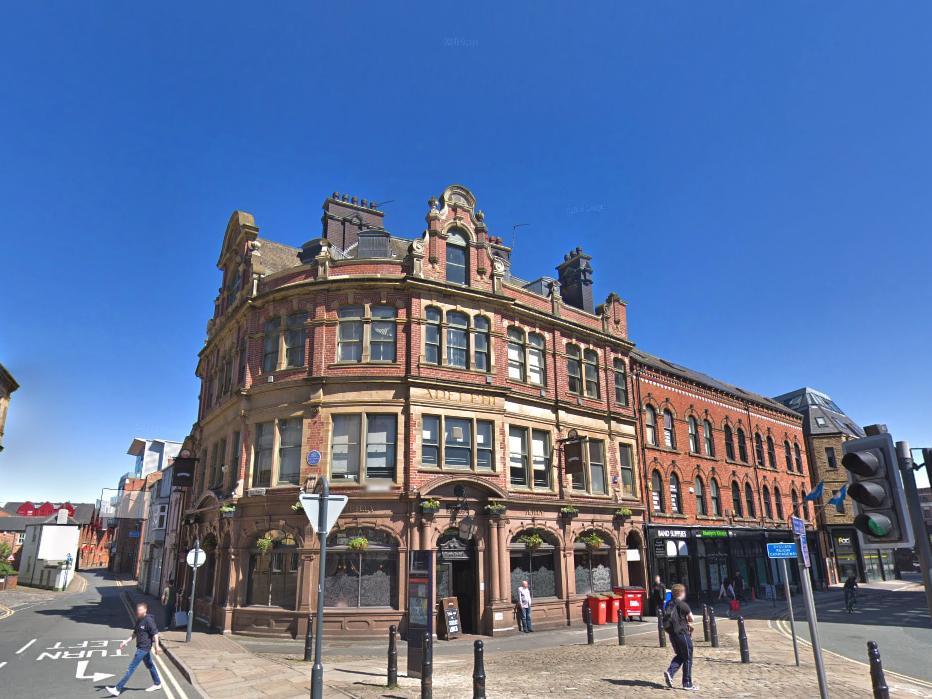The Adelphi, at 3-5 Hunslet Rd, Leeds, was given a rating of 4.3 out of 5, by 994 reviewers on Google.