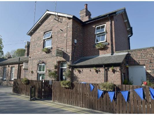 "Completely unique dining experience. Wonderful ambiance and decor. Great, friendly atmosphere, quirky style. Lovely, live music. Scrumptious food in large portions." Average rating: 5/5