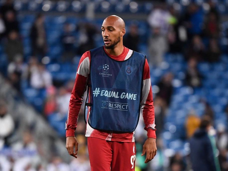 Roma midfielder Steven Nzonzi has turned down the chance to join Sheffield United and continued negations with Everton and West Ham. (Futbol Arena)