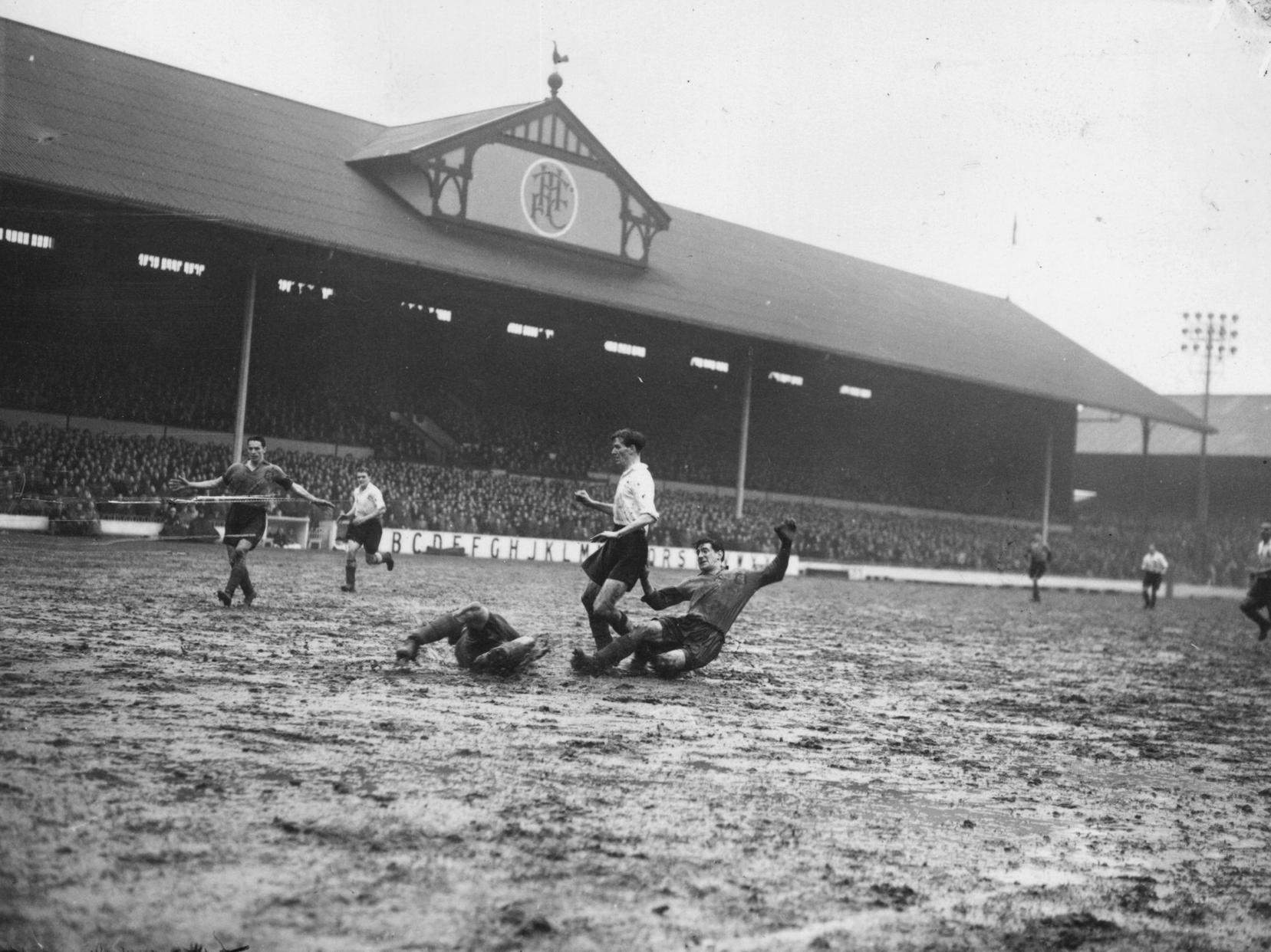 Tottenham Hotspur play Leeds United in an FA Cup third round replay at White Hart Lane