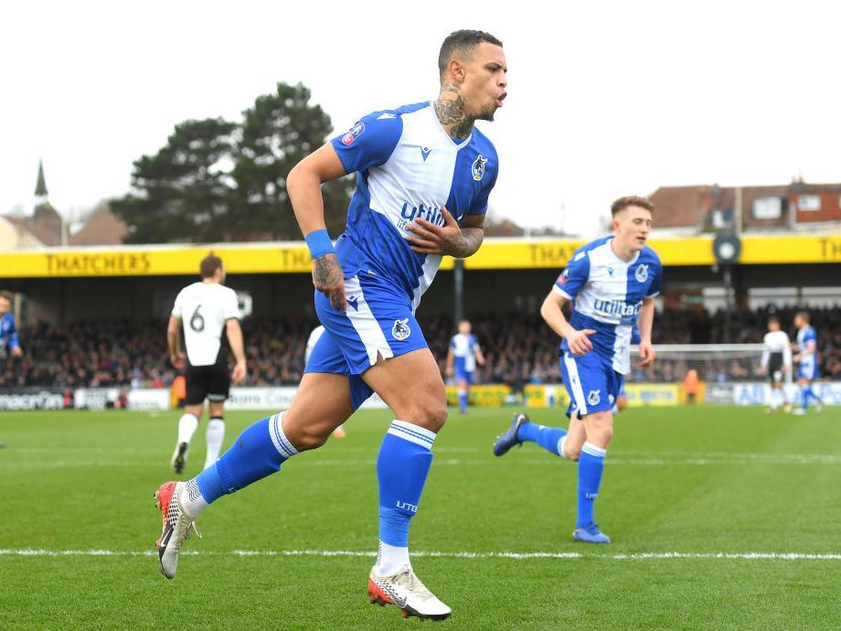As many as 10 Championship clubs - including Sheffield Wednesday, Middlesbrough and Cardiff City - are keen on Bristol Rovers striker Jonson Clarke-Harris. (Bristol Live)