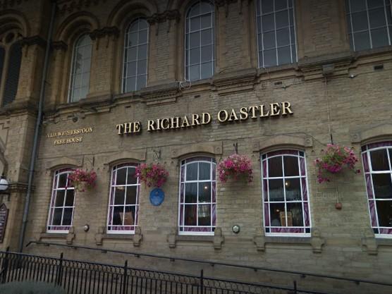 With 272 reviews in total, The Richard Oastler also has an overall score of 3.5 stars, with one recent reviewer saying that the pub offers the usual good value food and drink offers.