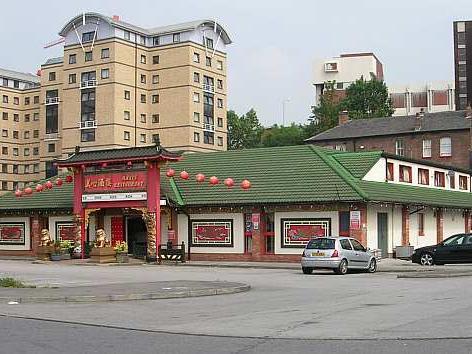 After 30 years of trading, the popular Leeds Chinese restaurant Maxis closed its doors in February 2019, stating that they were actively looking for a new site in the area.