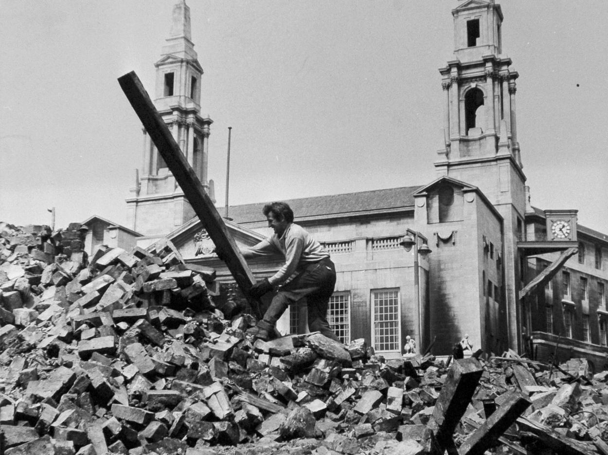 This photo from 1968 looks across the demolition site towards the Civic Hall and LGI's Brotherton Wing. The steps on the left were the main entrance to the baths.