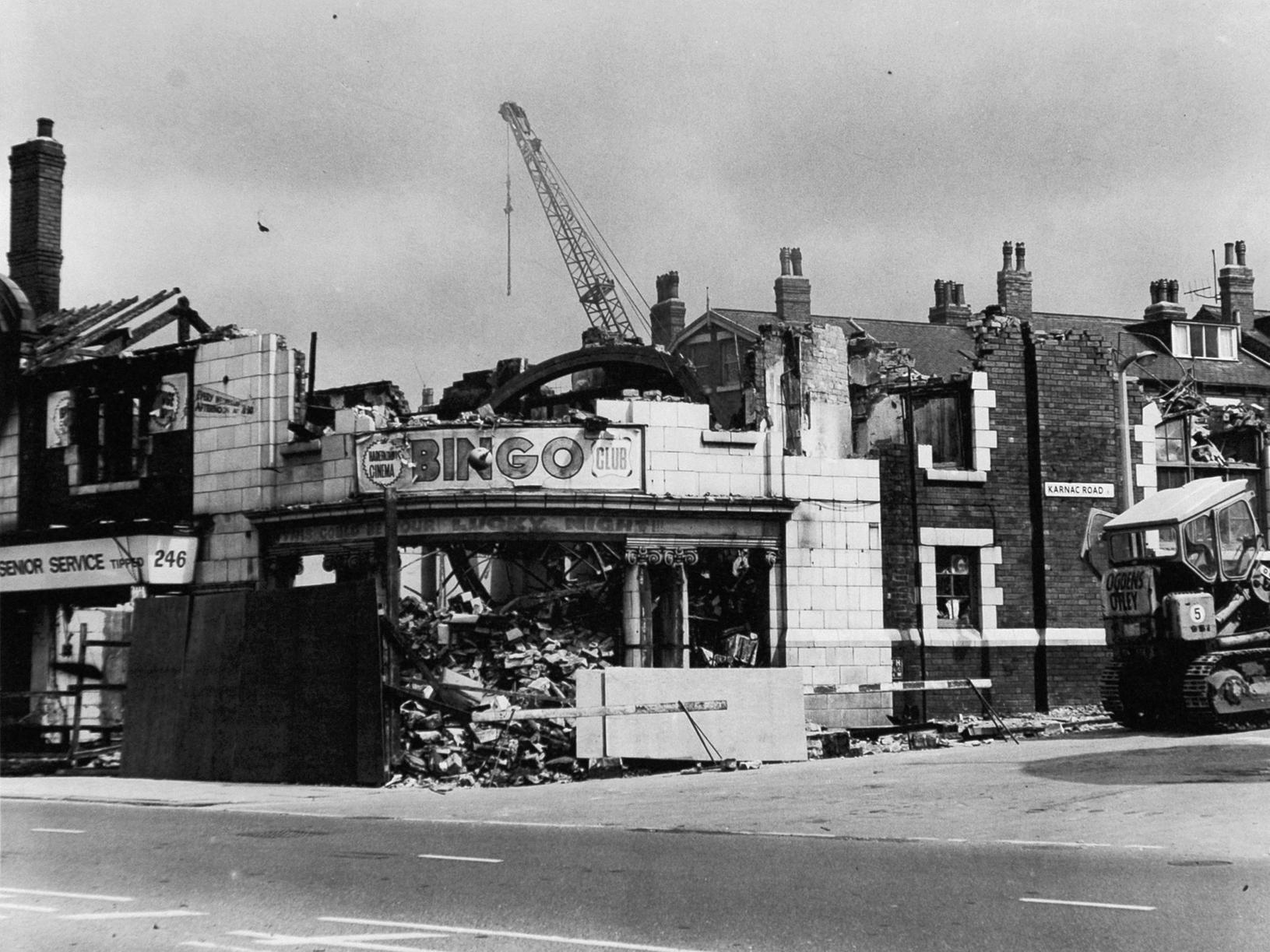 This cinema opened in December 1912 and closed in October 1963. The premises were then used for bingo but demolished in July 1968 to make way for shops.