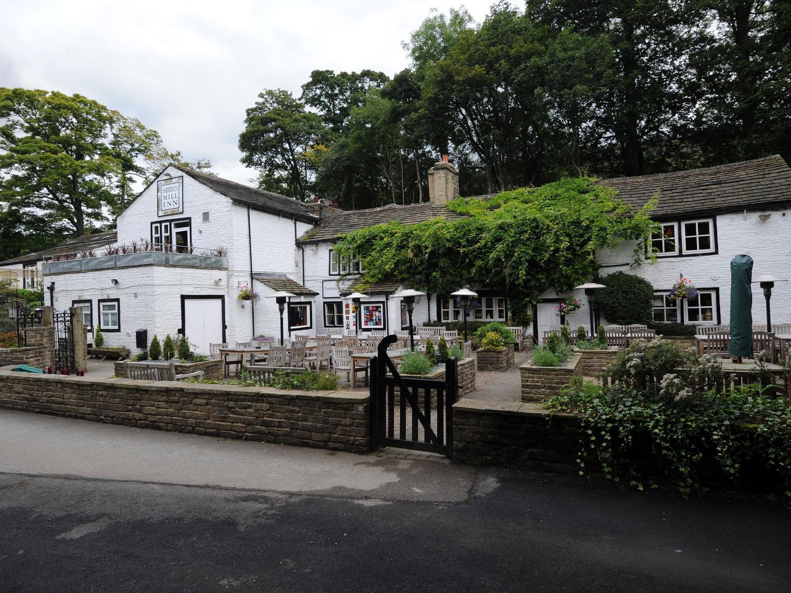 This cosy eatery in the Shibden Valley offers fresh seasonal dishes with a number of menus to choose from including sunday lunch, tasting menu and afternoon tea.
