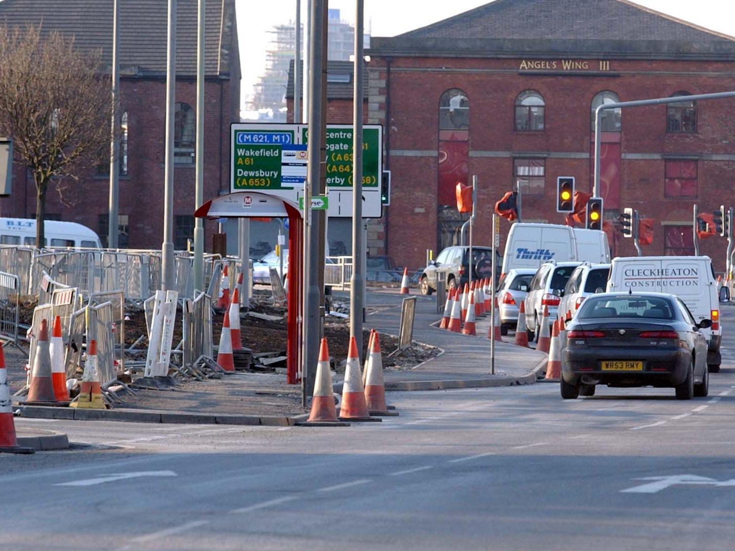 Council leader Brian Walker said: "Supertram will ease the congestion in our city, improve its environment... and enhance Leeds's already very high reputation as a tourist destination and modern European city."