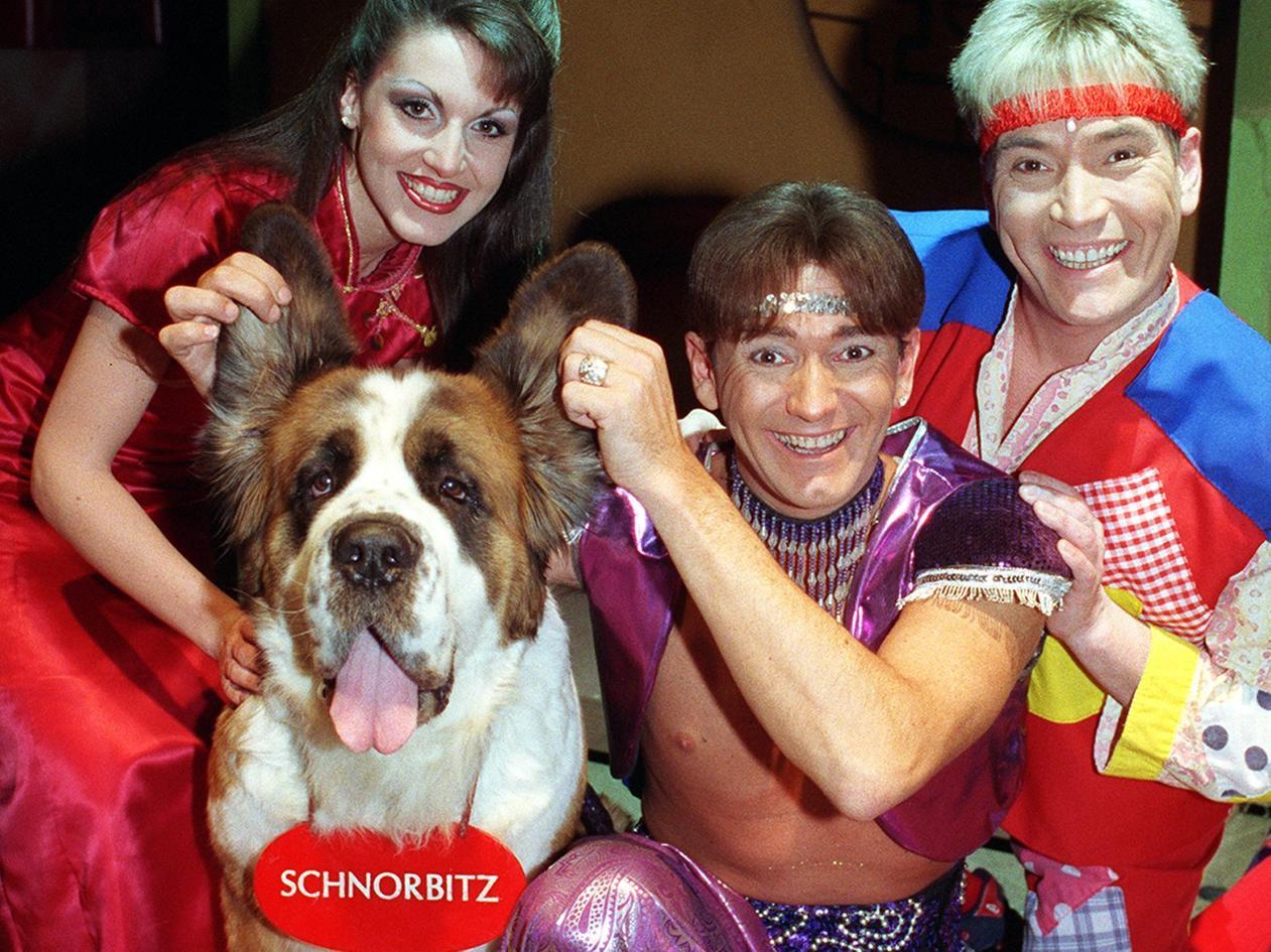 Pictured with Schnorbitz before the production of pantomime Aladdin at The Grand Theatre are Richard De Vere (Genie), Nikita Scott, (princess) and Billy Pearce, (Aladdin).