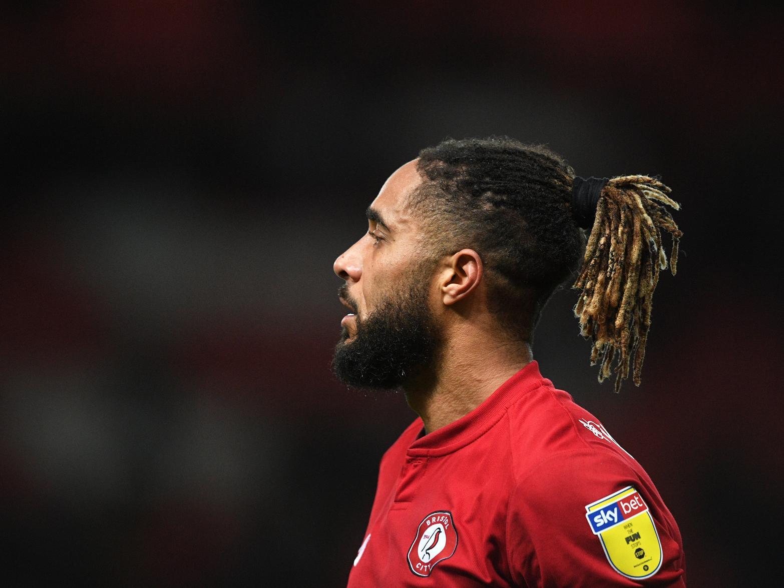 Bristol City manager Lee Johnson has revealed he's hopeful of keeping veteran defender Ashley Williams at the club, despite a host of foreign sides being tipped to make him a tempting pre-contract offer. (Bristol Post)