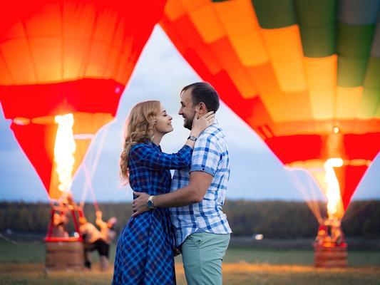 If you really want to push the boat out, why not take your loved one on a romantic hot air balloon ride from Temple Newsam Park? Away from on-looking eyes, it ensures both privacy and the most amazing views.