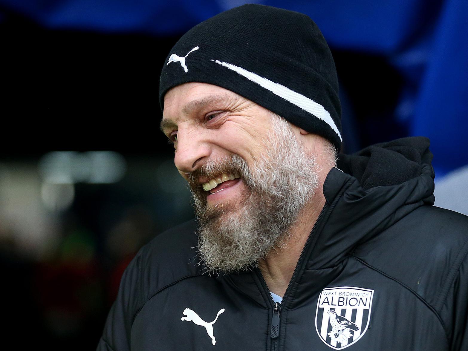 Pundit Danny Murphy has tipped Fulham and West Bromwich Albion to secure the two automatic promotion places, as the battle to progress to the top tier starts to heat up. (talkSPORT)