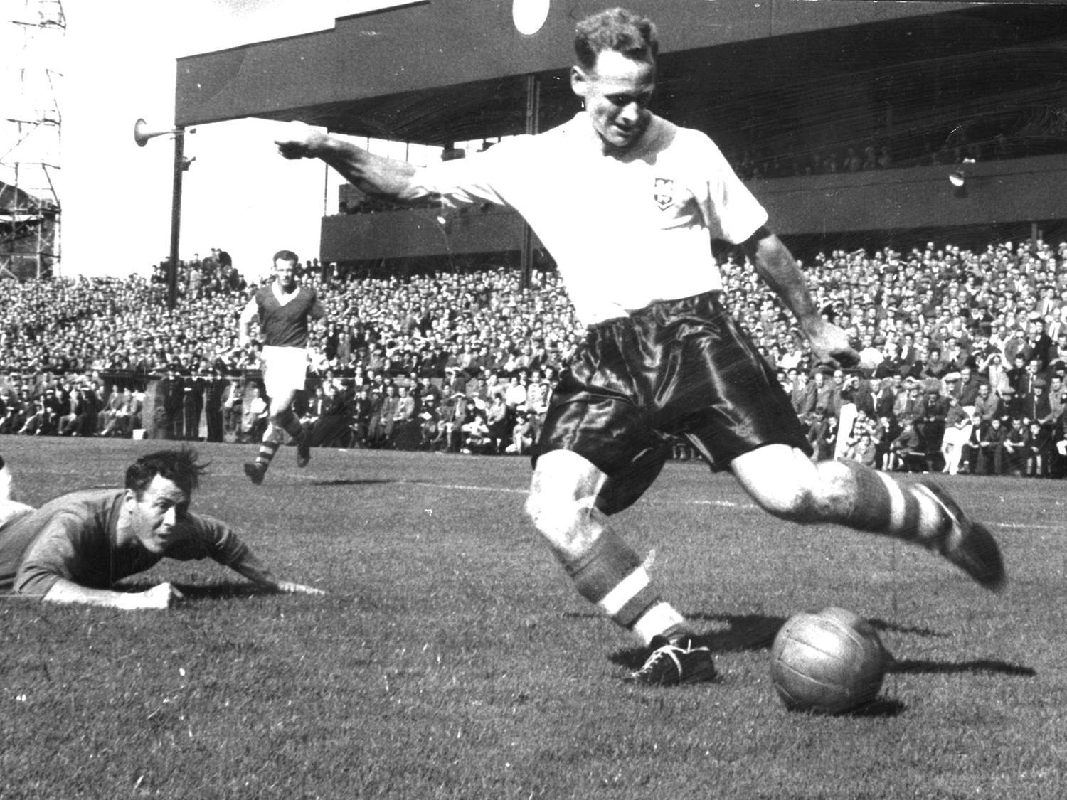 Tom Finney in action for PNE at Deepdale