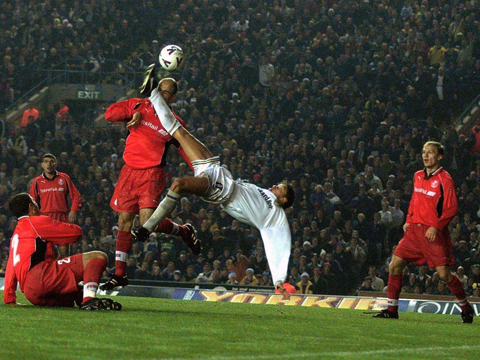 The Whites battered the Russian side to set a new club record of ten consecutive wins. A high-bouncing ball sat up for Alan Smith to score with this spectacular overhead kick.