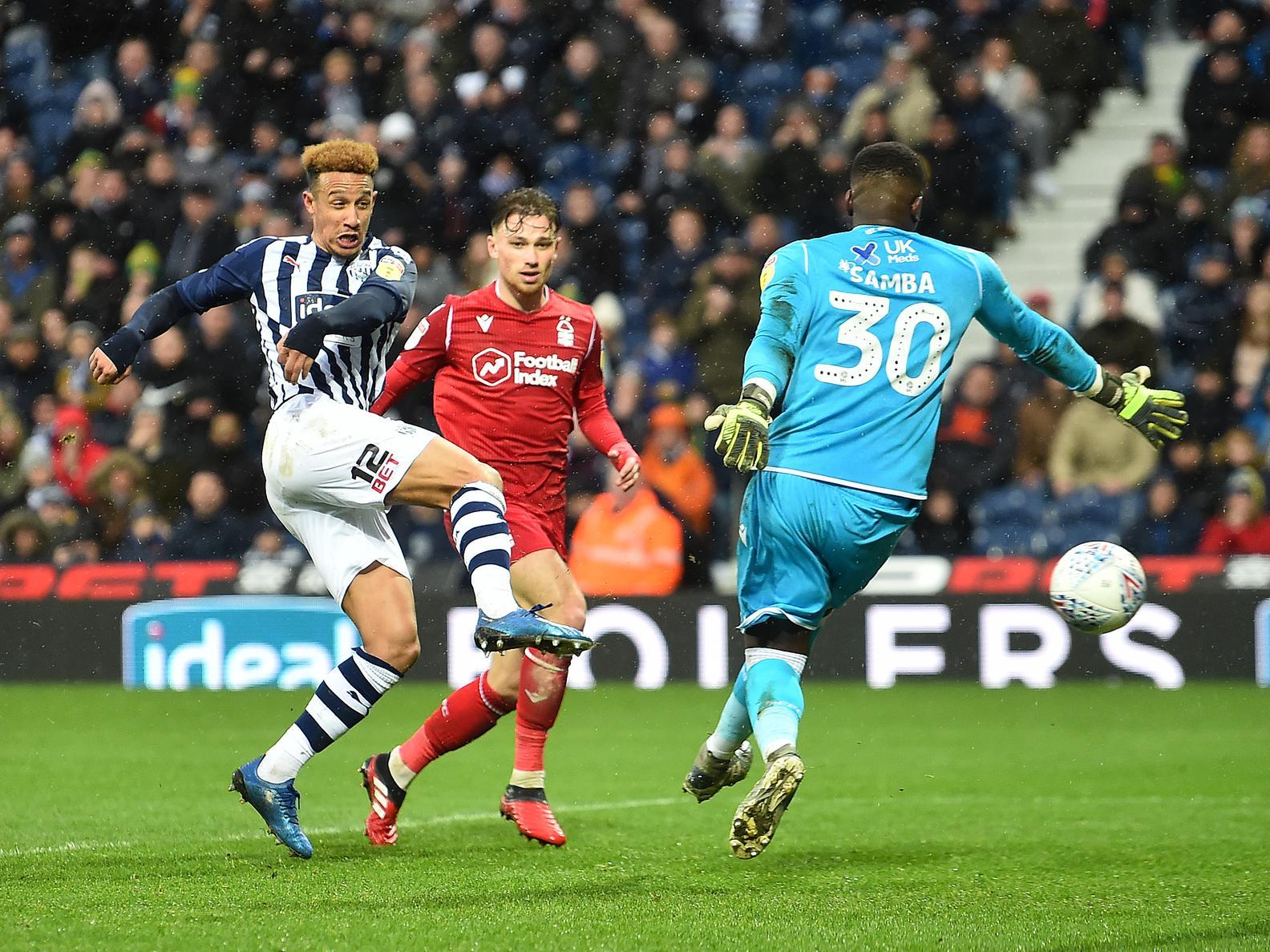Ex-Leeds United man Noel Whelan has slammed the club for not looking to loan Sheffield United's Callum Robinson in January. He scored his first goal on his temporary spell with West Brom last weekend. (Football Insider)