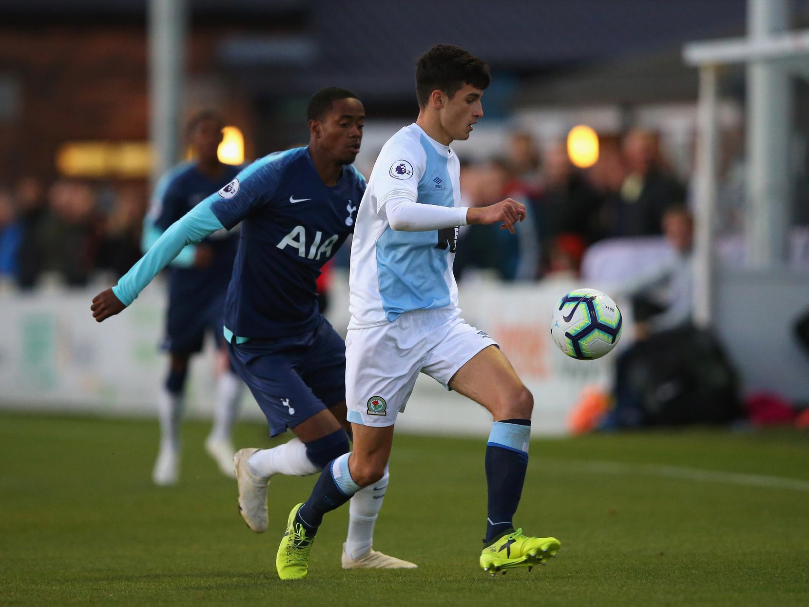 Blackburn boss Tony Mowbray has praised starlet John Buckley for thriving in the Championship despite his strikingly slight frame, and has tipped him to go from strength to strength as he continues to develop. (Lancashire Telegraph)