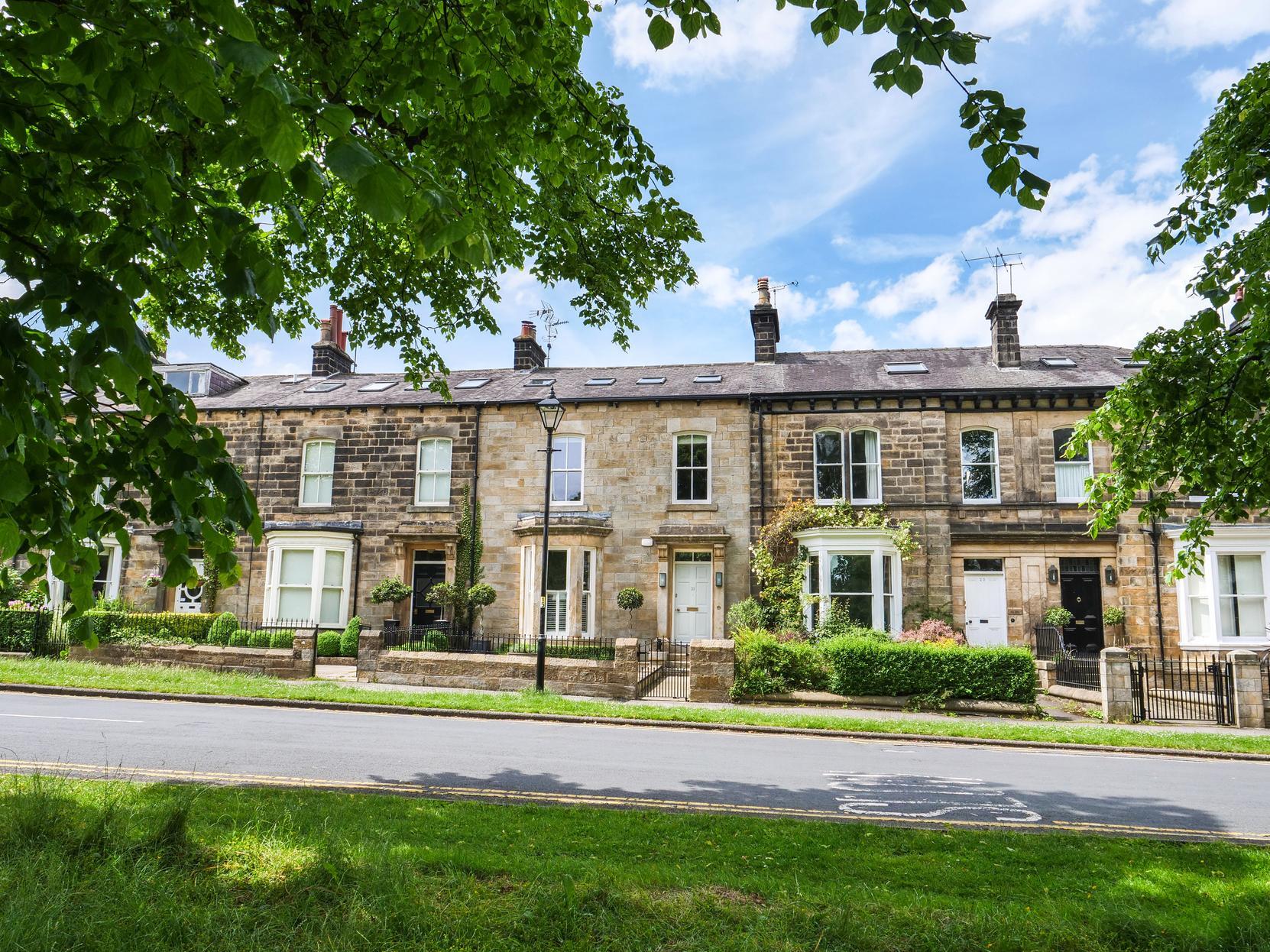 An exceptionally rare opportunity to purchase this substantial, stone built town house which has been extensively improved and modernised and sits in this enviable position overlooking the Beech Grove Stray.