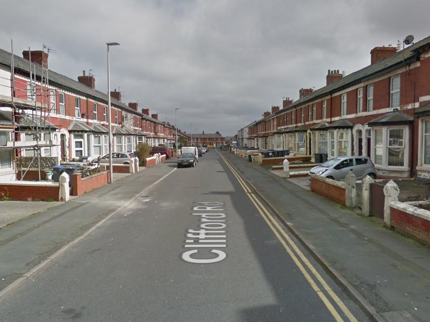 4incidents of anti-social behaviour reported in or near Clifford Road.