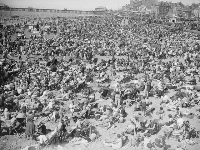 Blackpool sands packed with holidaymakers in 1932