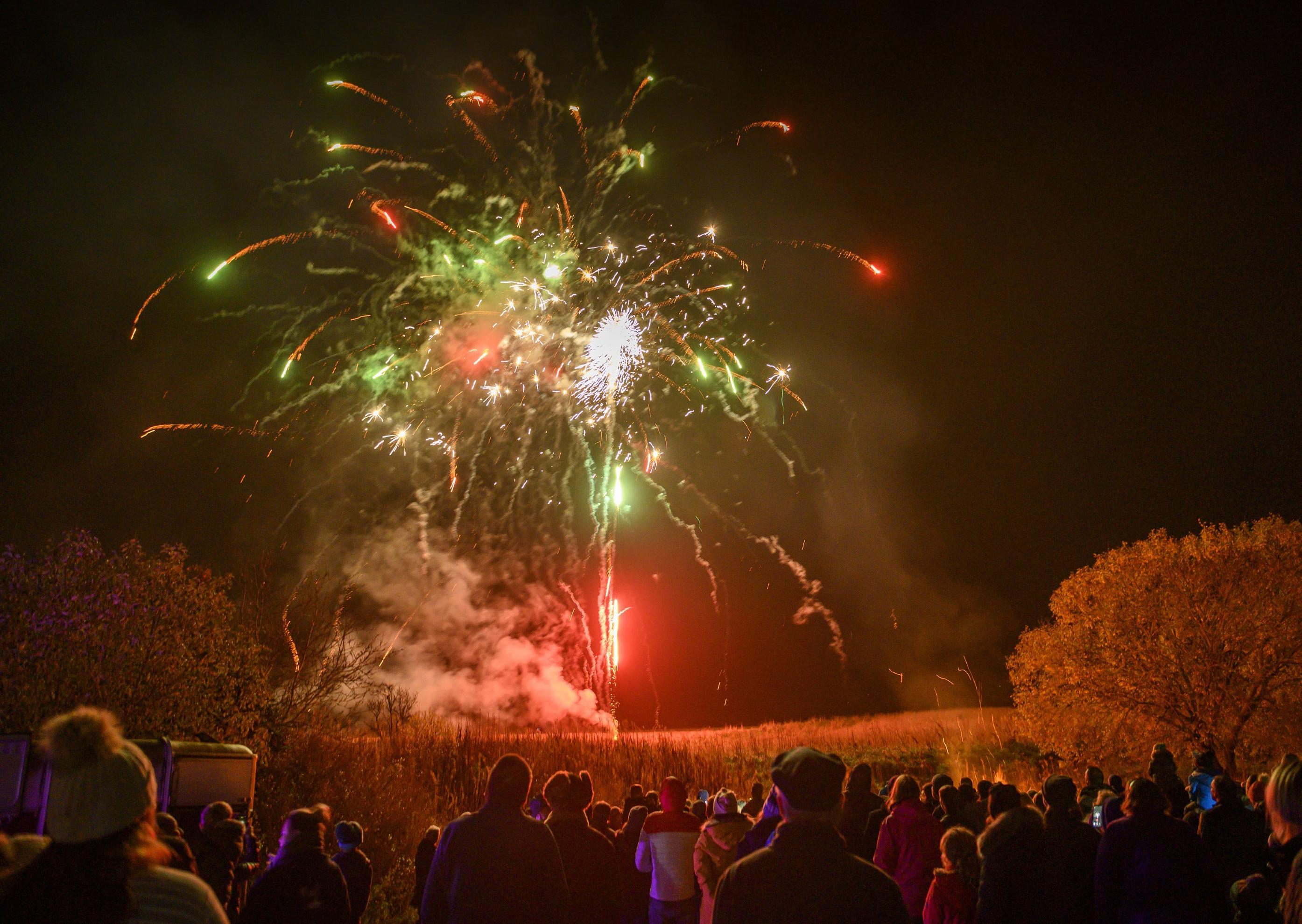 Lauder fireworks display 2019

Fireworks on the night

Pic Phil Wilkinson 
info@philspix.com