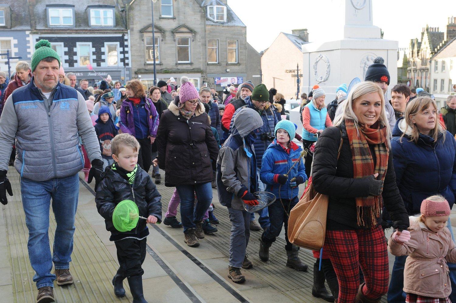 An amazing record 567 people took part in Sunday's Great Selkirk Haggis Hunt.