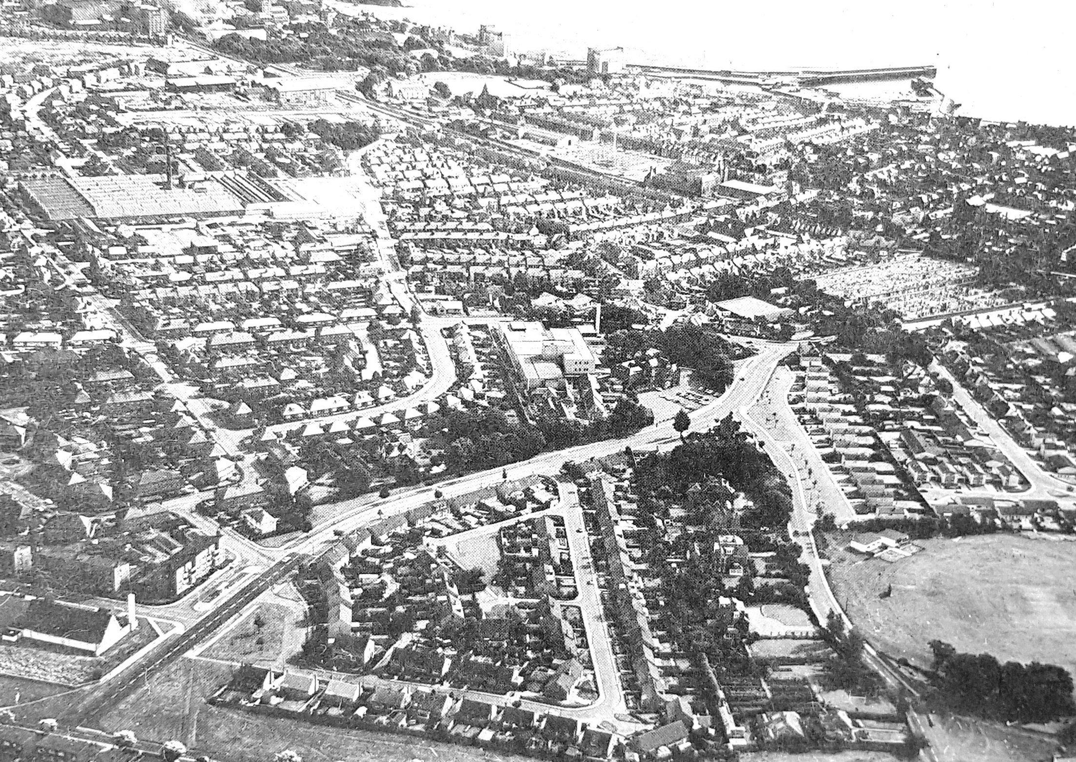 Forth Park Maternity Hospital sits in the middle of this shot.