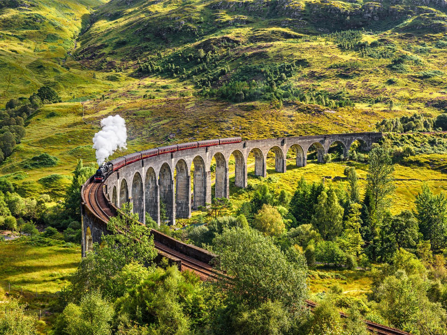 Many people will recognise the Glenfinnan Viaduct as the eye-catching bridge that the Hogwarts Express goes over as it takes Harry Potter and his pals to Hogwarts.