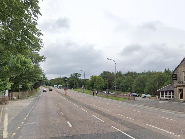 Further along the A90, towards the city centre, there are traffic light cameras placed just before the turn off for Miller and Carter Crammond Brig.