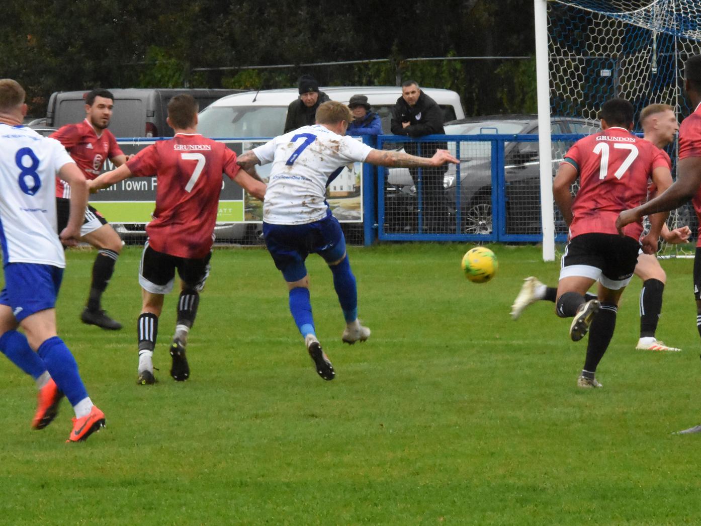 Callum Saunders has a shot.