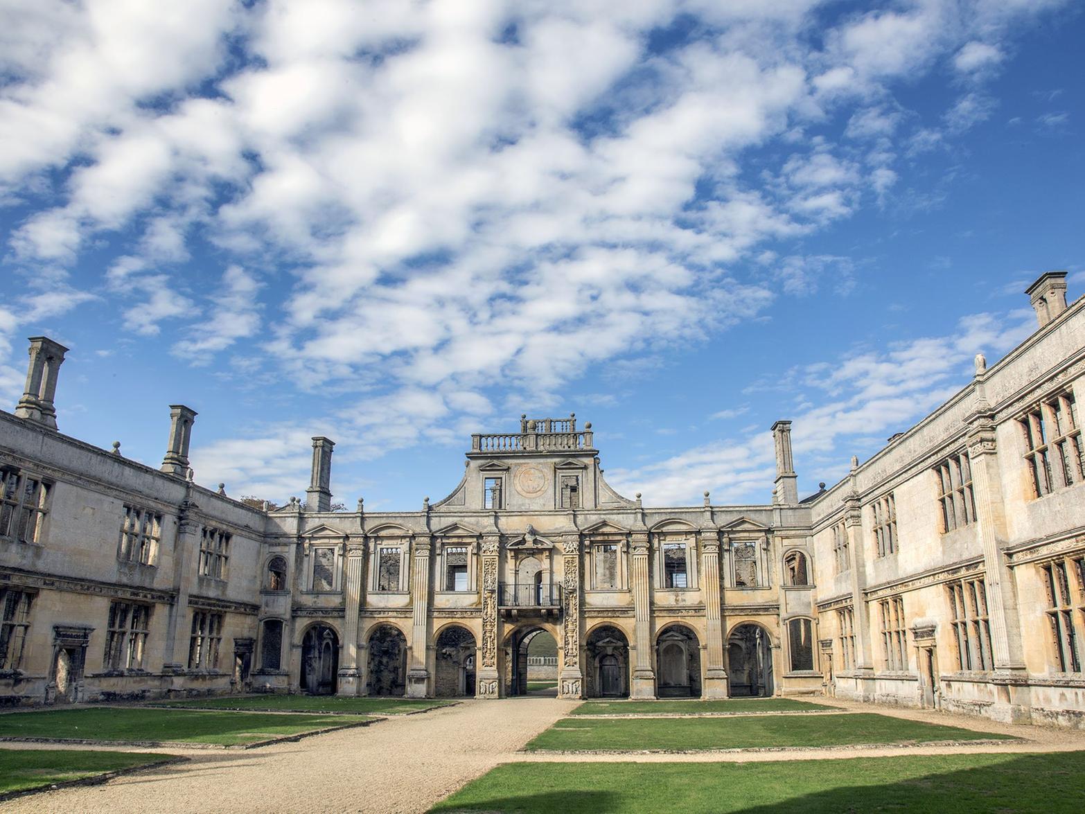 One of England's greatest Elizabethan houses, Kirby Hall near Gretton holds weddings with a great hall, billiard room and library.