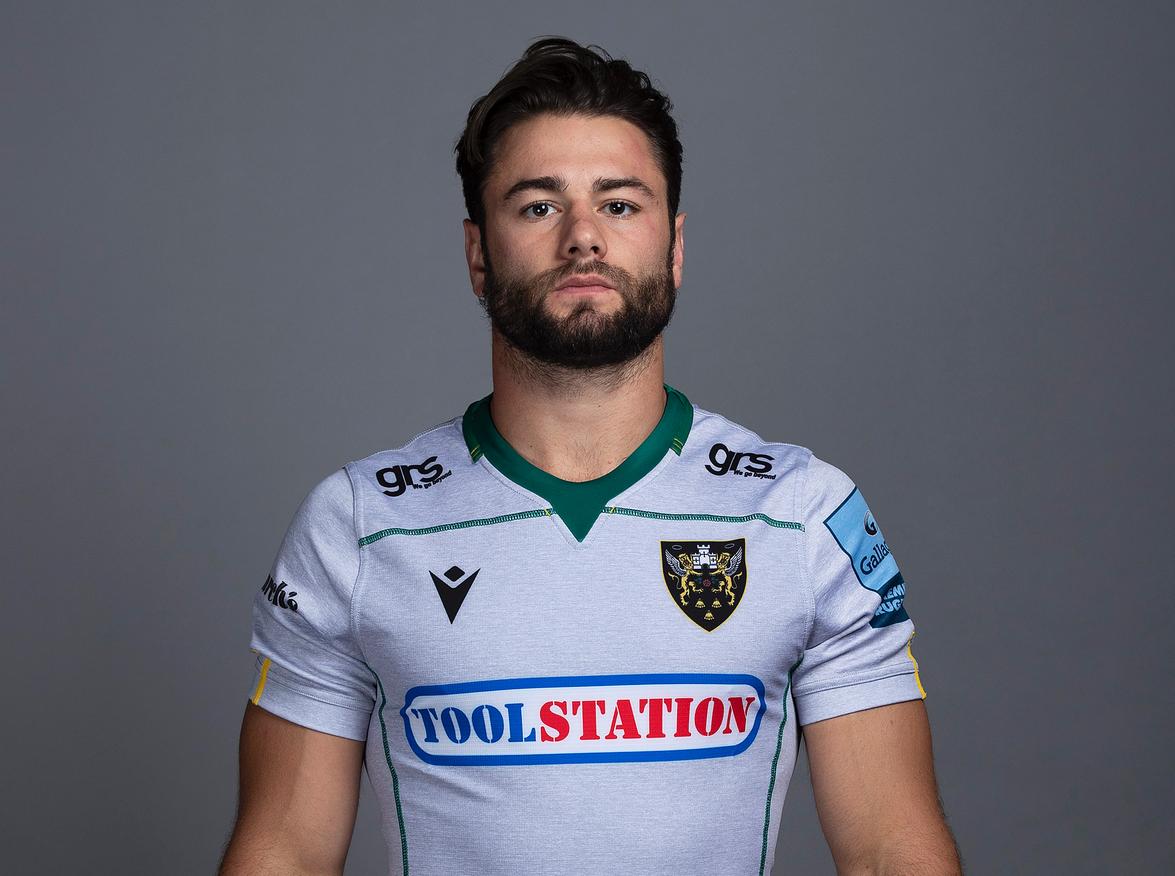 What a signing this man has been for Saints, and he reminded his former employers of his ability with a sharp showing that included a key try... 8
