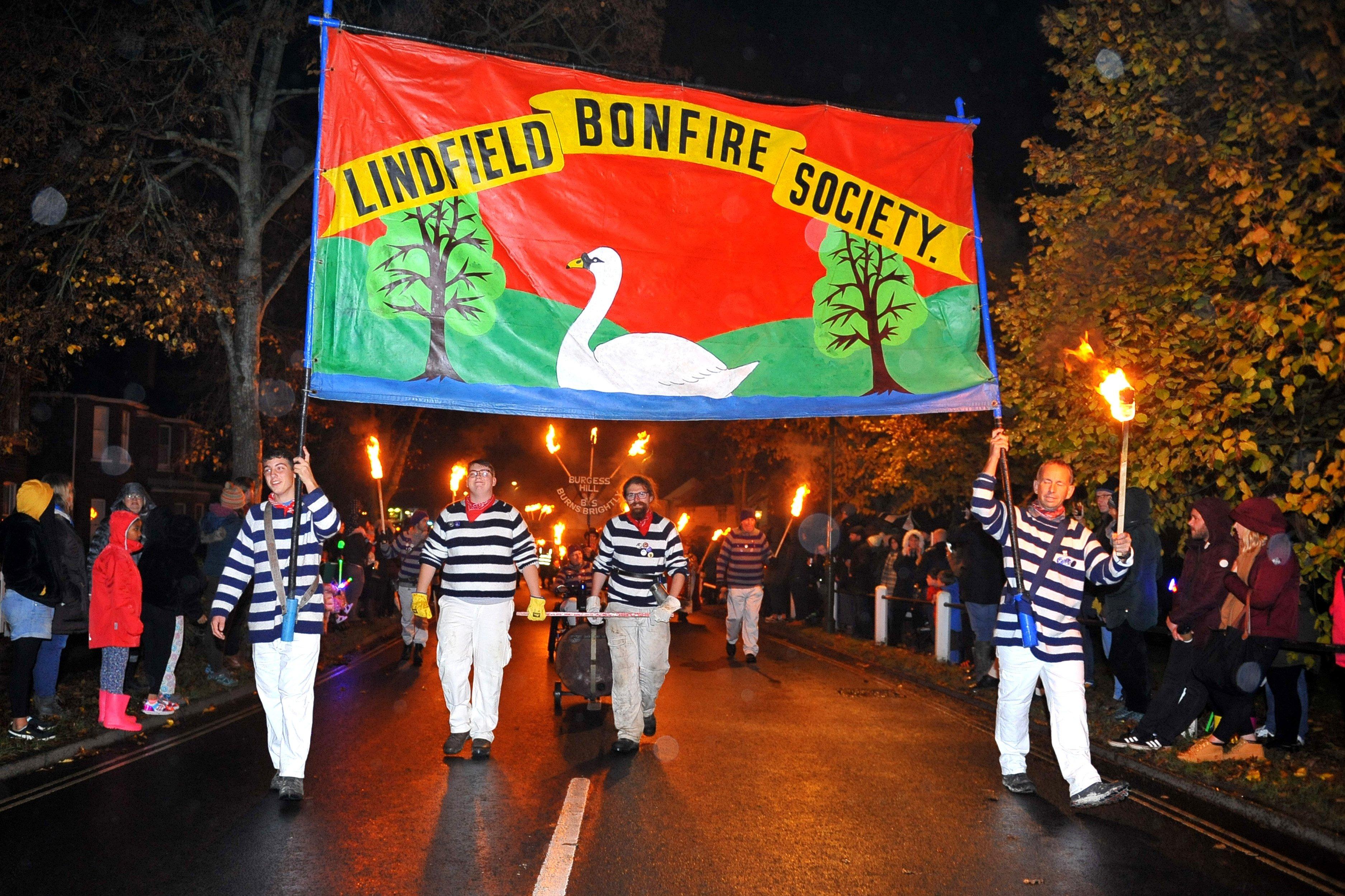 Lindfield bonfire night. Pic Steve Robards SR06111901 SUS-190611-100223001