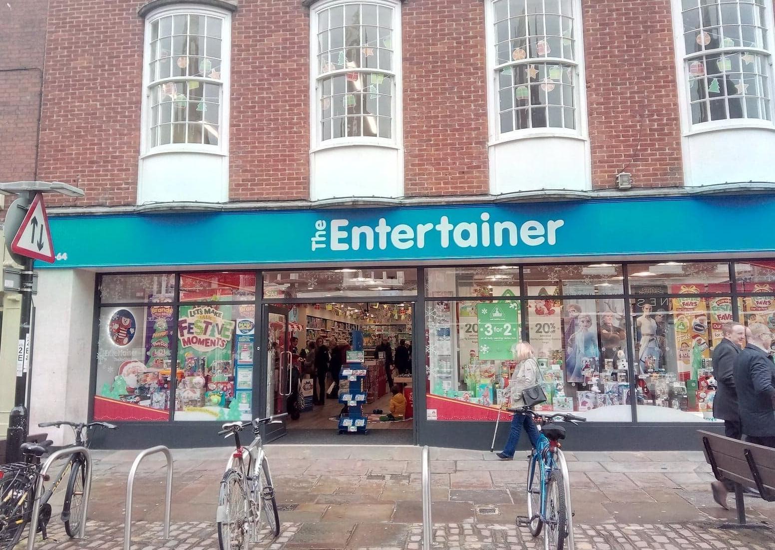 Chichester's former Poundland store in East Street was replaced by toy shop The Entertainer in Septemeber SUS-191115-141305001