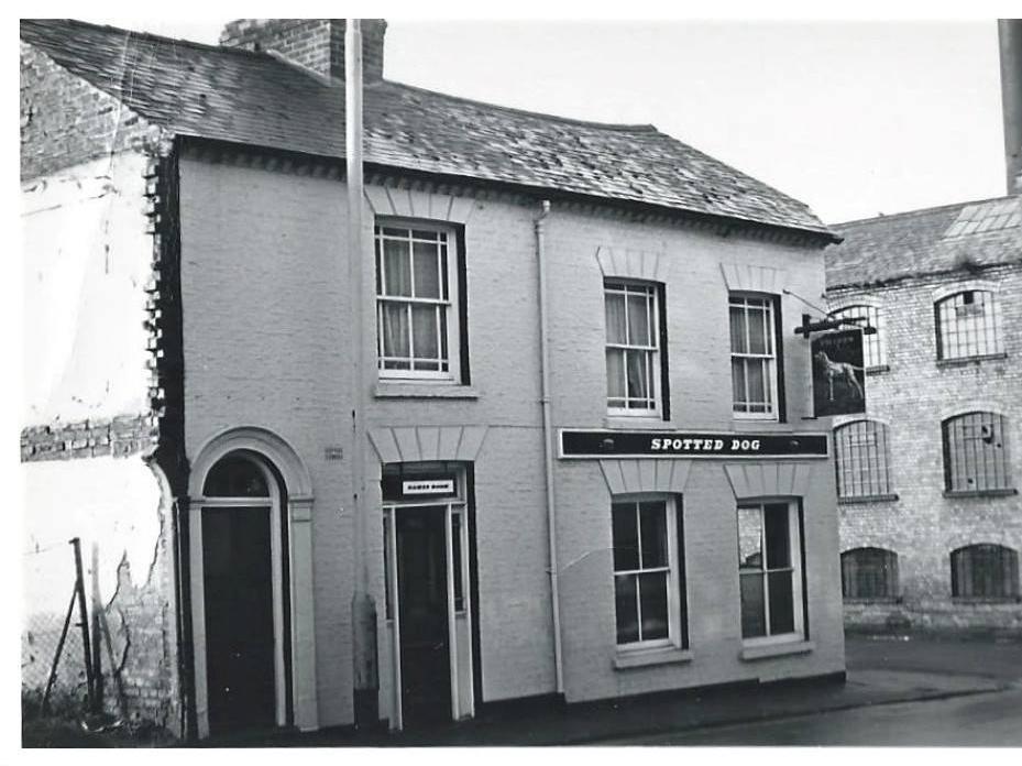The Spotted Dog was something of a clinger-on until it was closed in 1971. It did well as one of the last pubs in its area and is fondly remembered by some of Northampton's older residents.