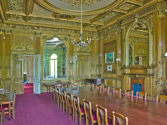 The public rooms in Halton House have retained their original grandeur and are still used for dinners, balls and other social occasions.