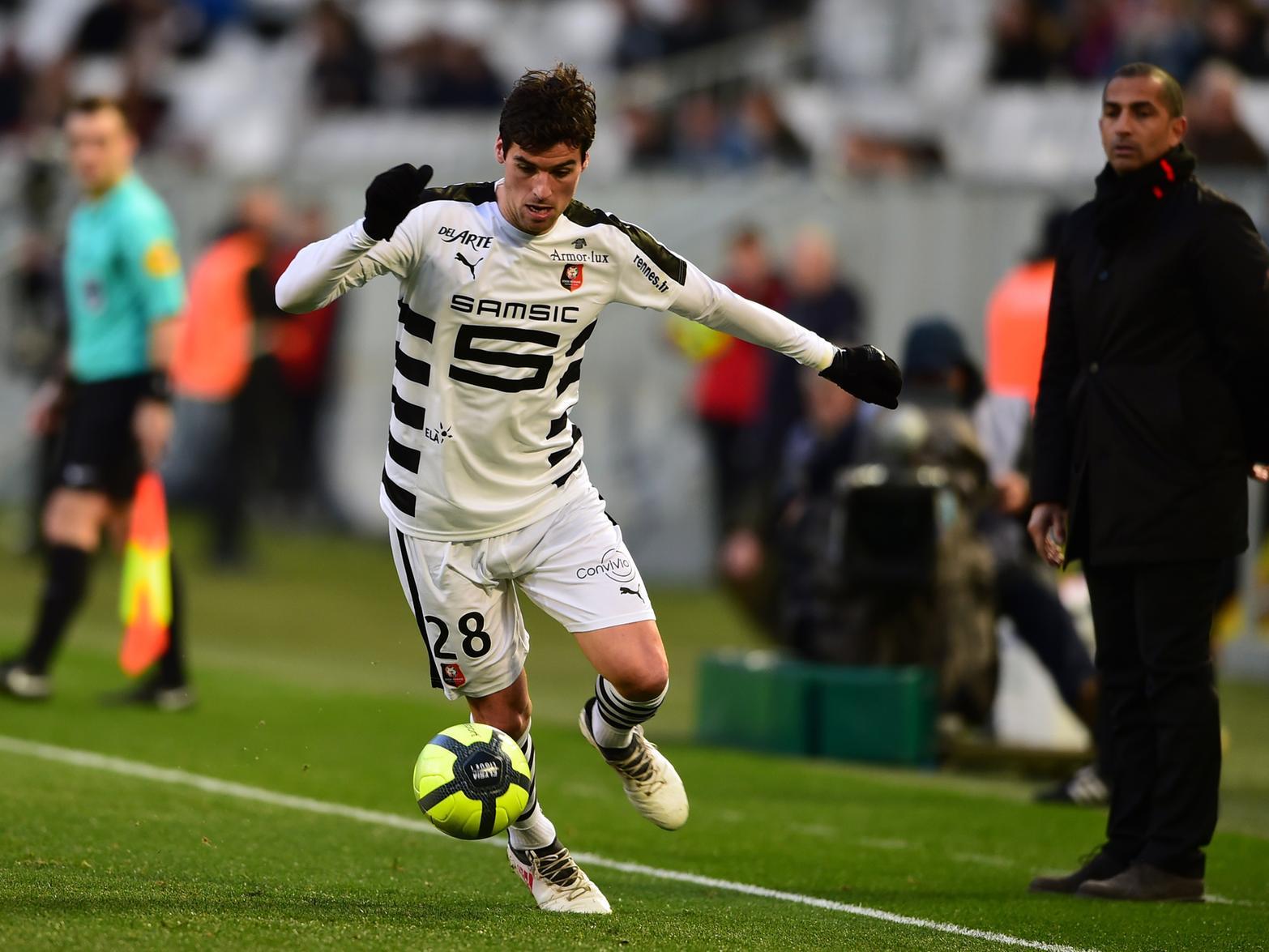 The 33-year-old ex-France international midfielder is available on a free transfer after leaving Dijon.