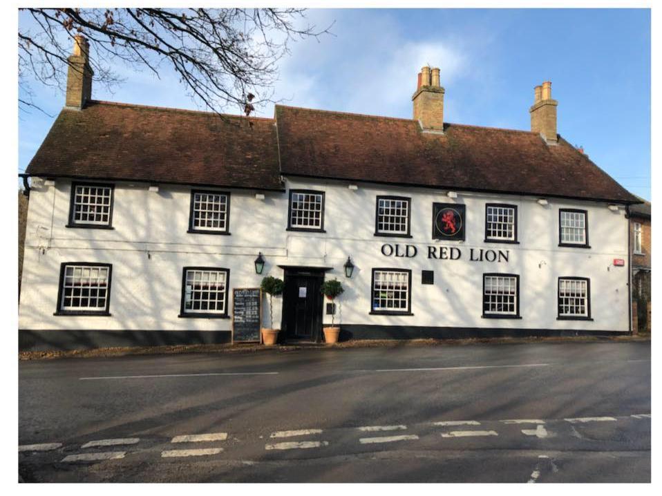 "Perfect pub for a Sunday Roast. The food was delicious. Everything was perfectly cooked. We received a warm welcome and the pub is in the centre of a lovely country village." Lower Way, Great Brickhill, MK17 9AH
