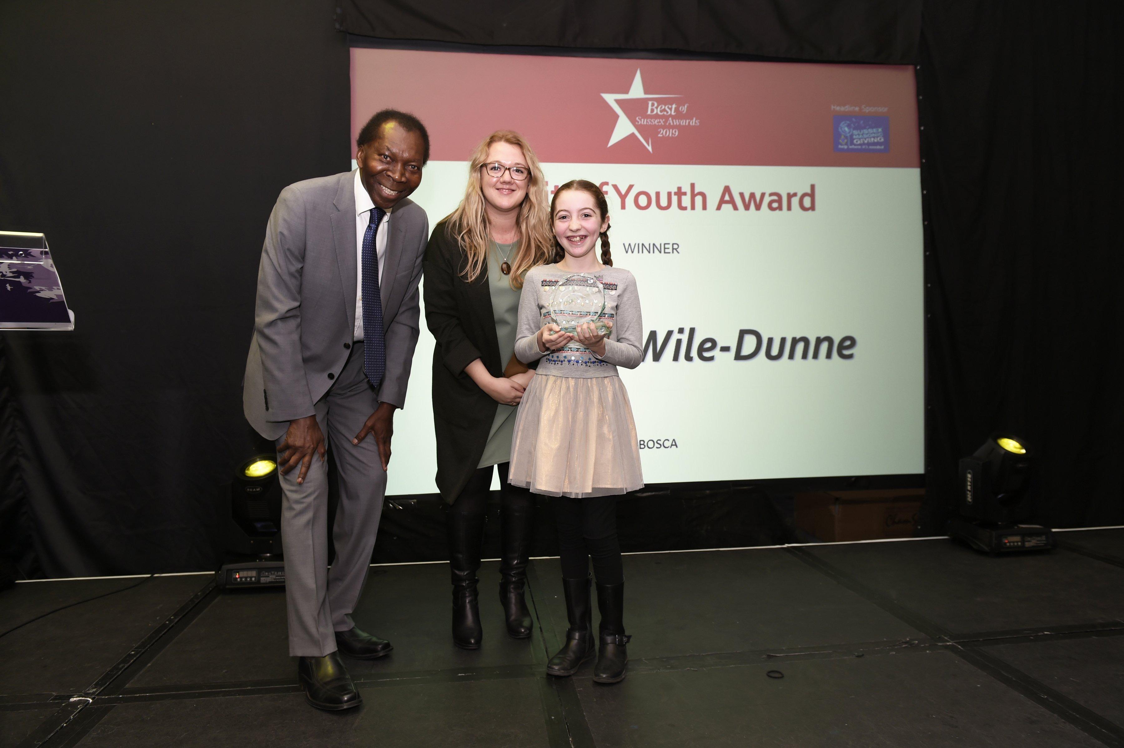 Ellie Mae Wile-Dunne (11) winner of the Sprit of Youth award with Ambrose Harcourt and Bex Bastable of JPI Media. 
Picture: Liz Pearce. 

LP192066