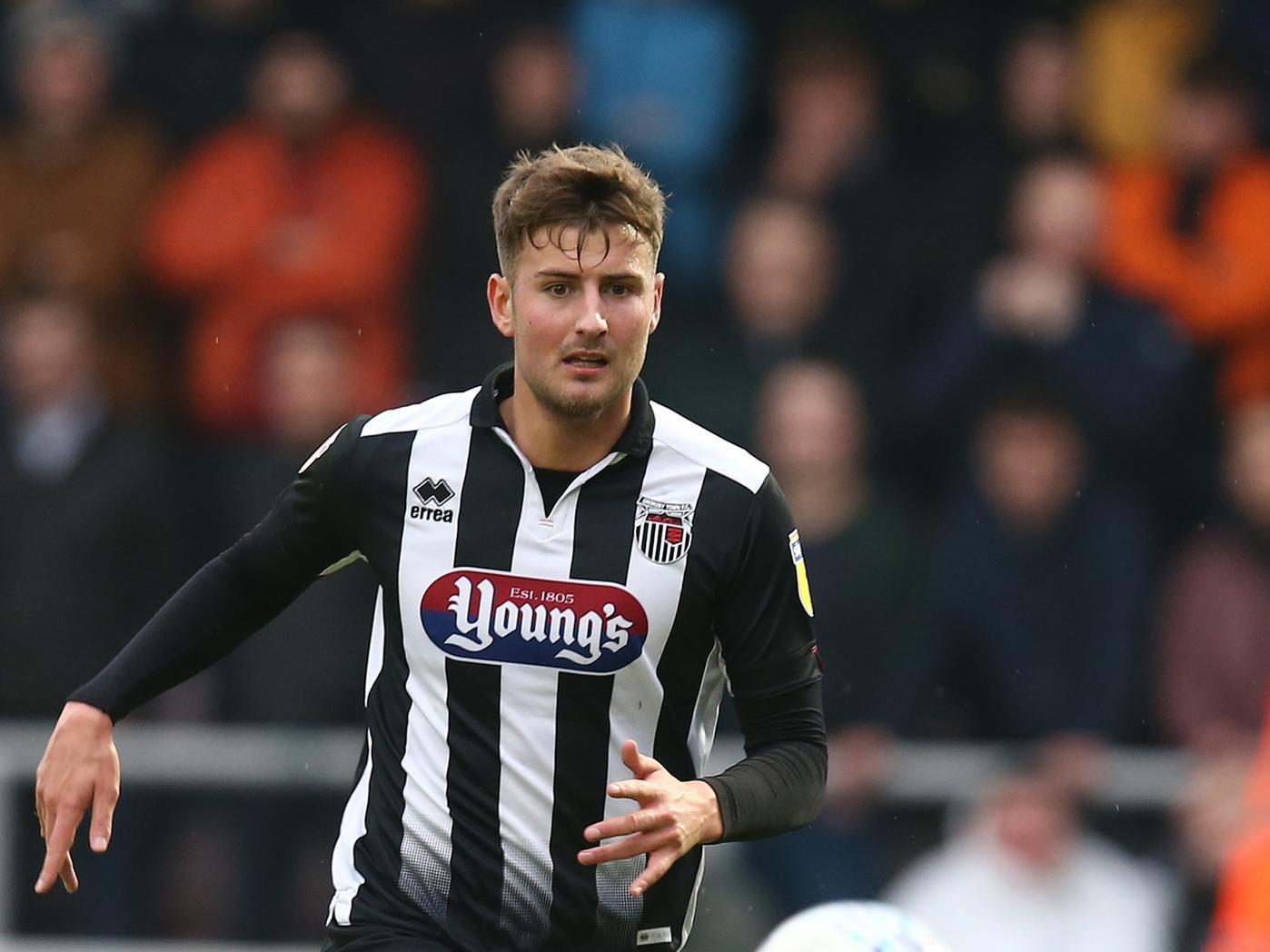 Phil Parkinson has reportedly held initial talks with Ethan Robson as he weighs whether to recall the youngster from loan club Grimsby Town. (Sunderland Echo)