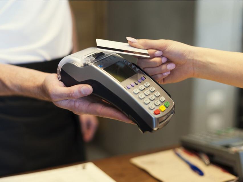 Lloyds, Halifax, and Bank of Scotland customers can set own contactless limit as cap rises to £100