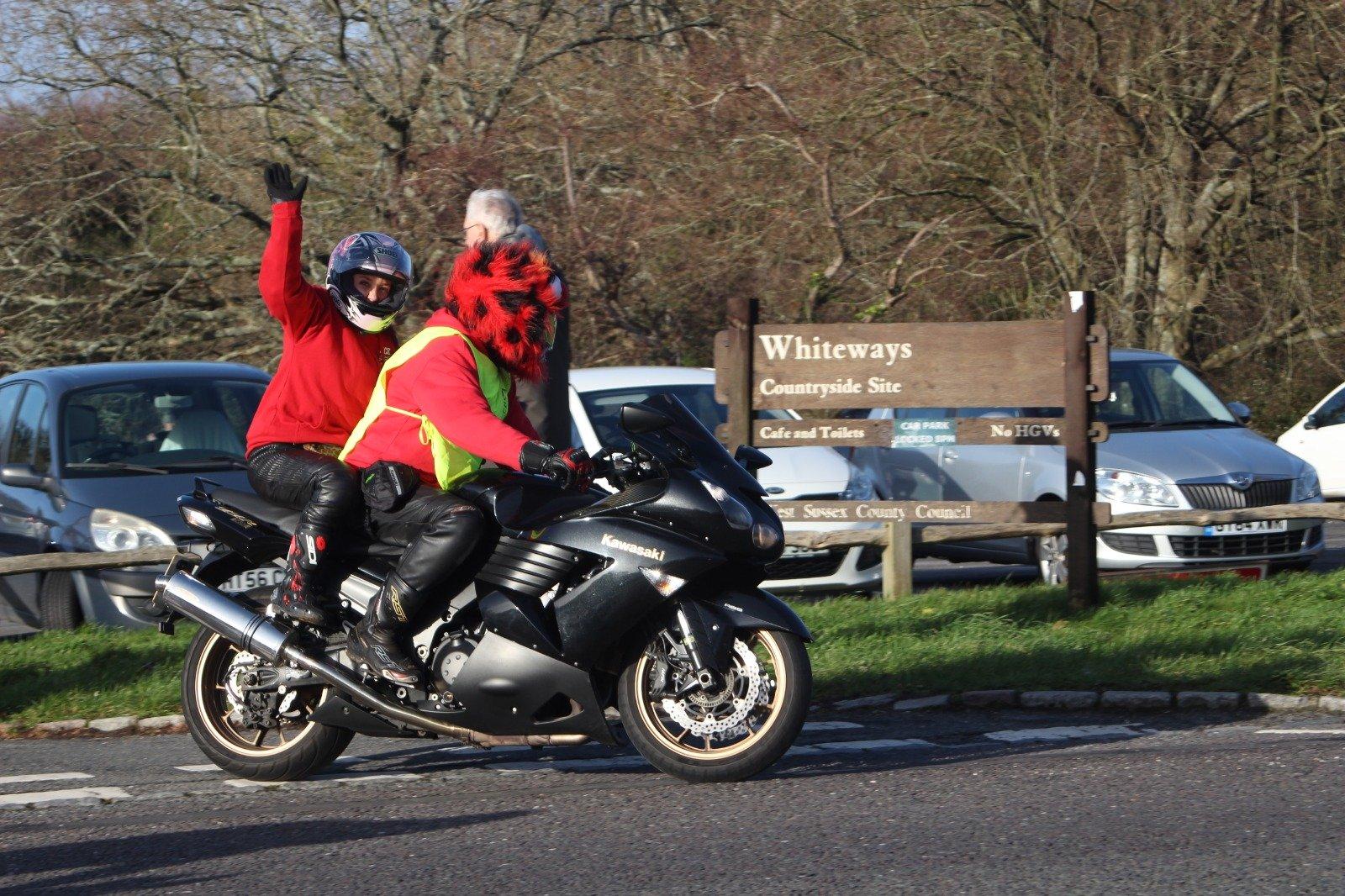 South Coast Bikers ride out to deliver presents to Chestnut Tree House children's hospice
