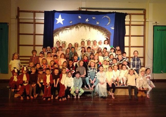 Plaistow and Kirdford Primary School's production of Prickly Hay SUS-191216-151603001