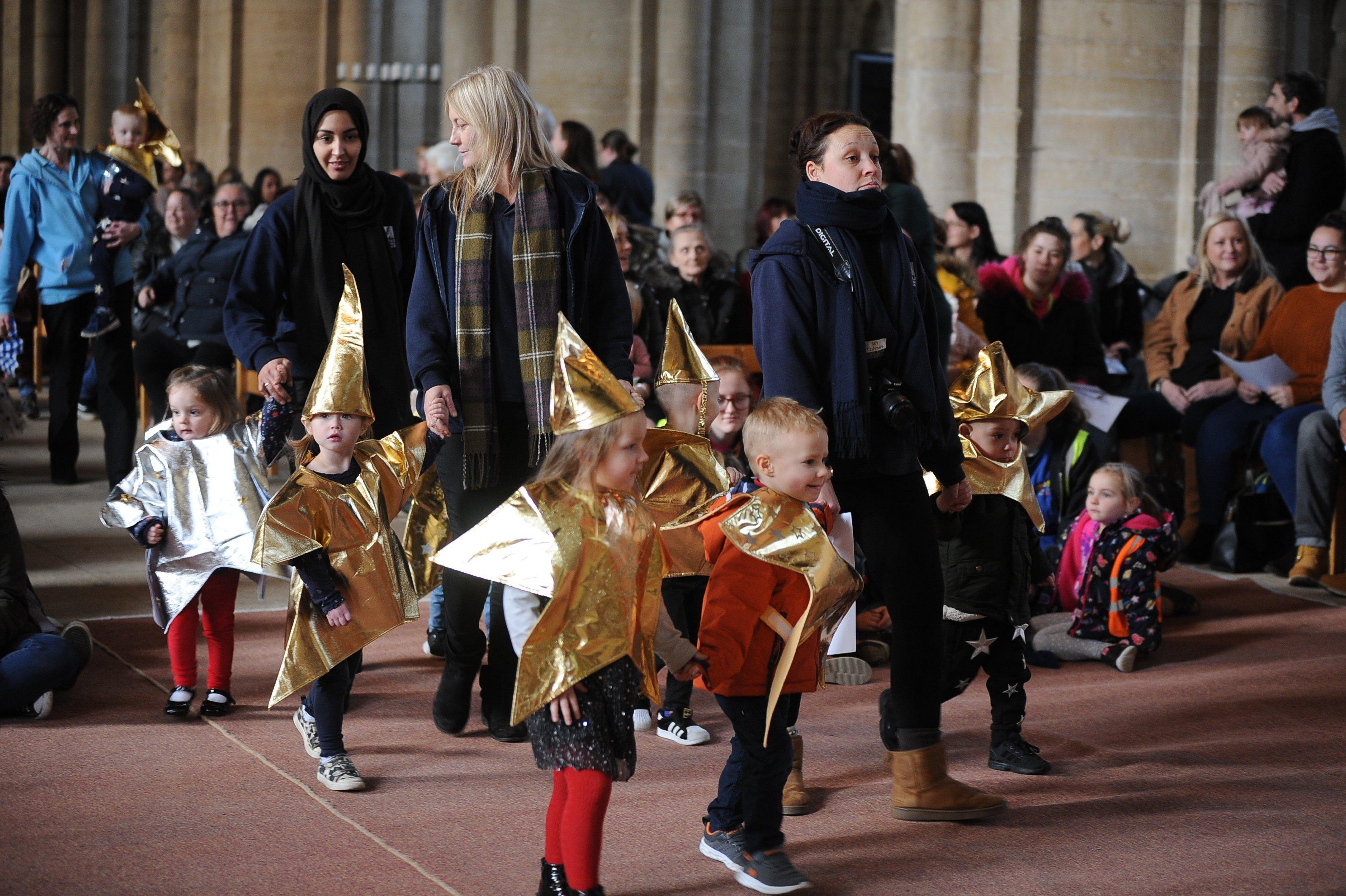 Pre-school nativity at Peterborough Cathedral. Nat19 EMN-190312-145134009