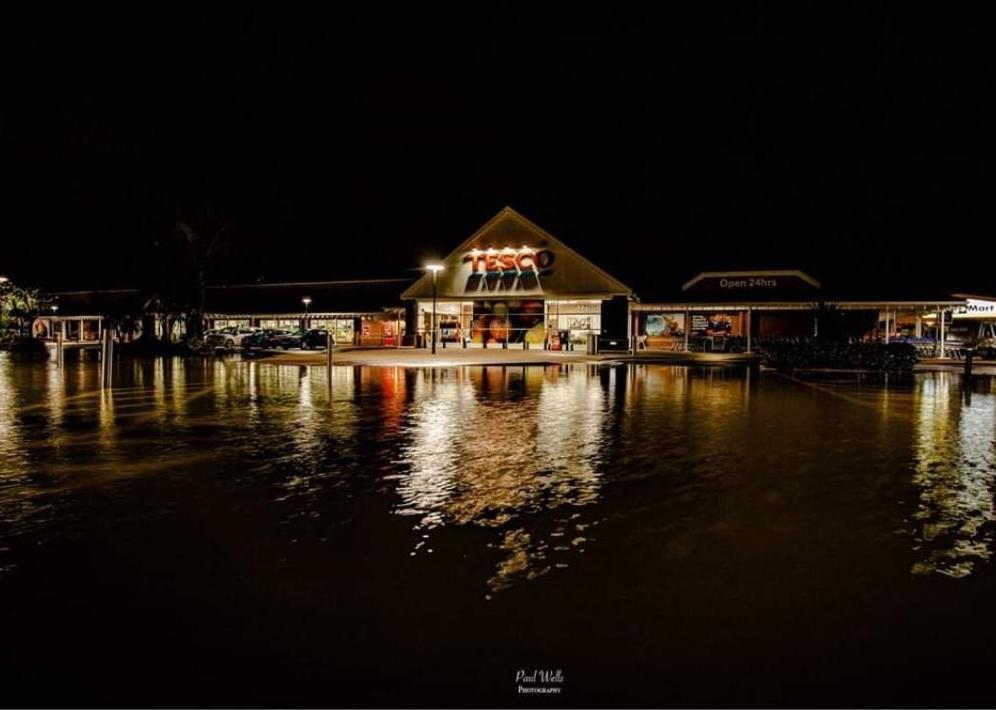 The car park was flooded at Bognor Regis' Tesco store on Sunday. Photo: Paul Wells Photography SUS-191223-113415001