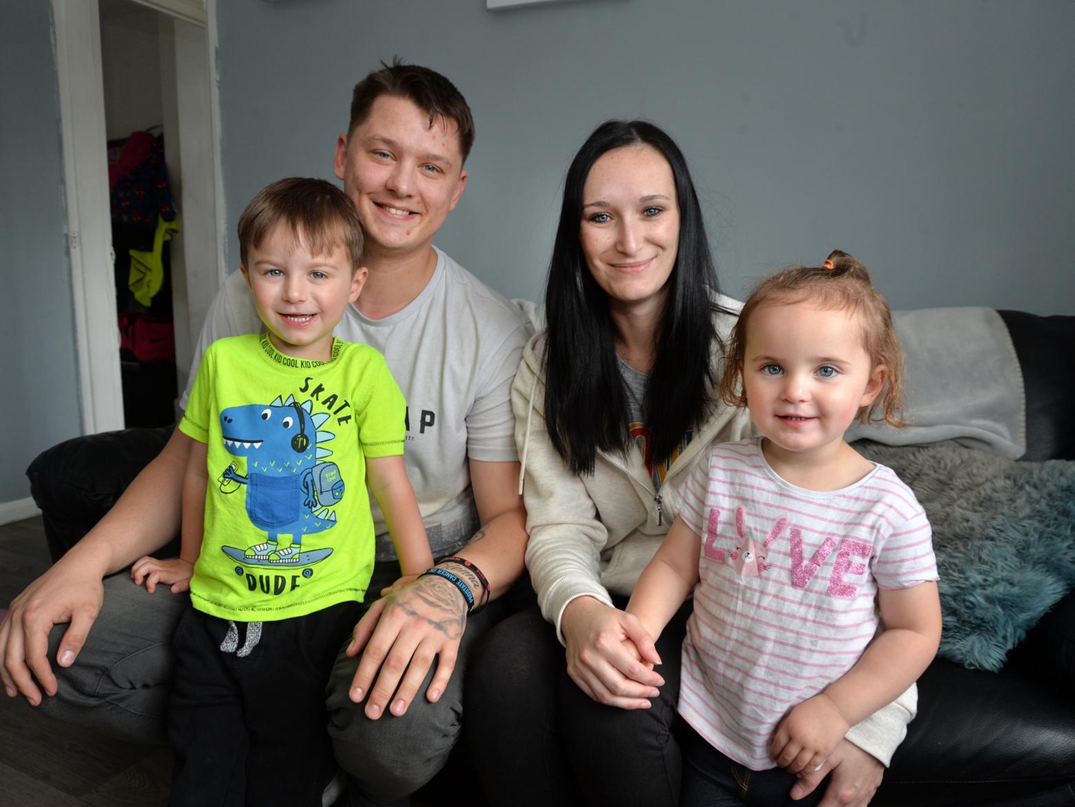 Friends and family of a mum re-diagnosed with cancer just months after being been given the all-clear have launched an urgent fundraising campaign to send her abroad for treatment.
Sam Broadbent, from Lutterworth, was told in April that an aggressive inoperable tumour had developed in her pelvic region.
She launched an appeal via a Crowdfunding site- https://www.justgiving.com/crowdfunding/becca-sutton-supportingsam