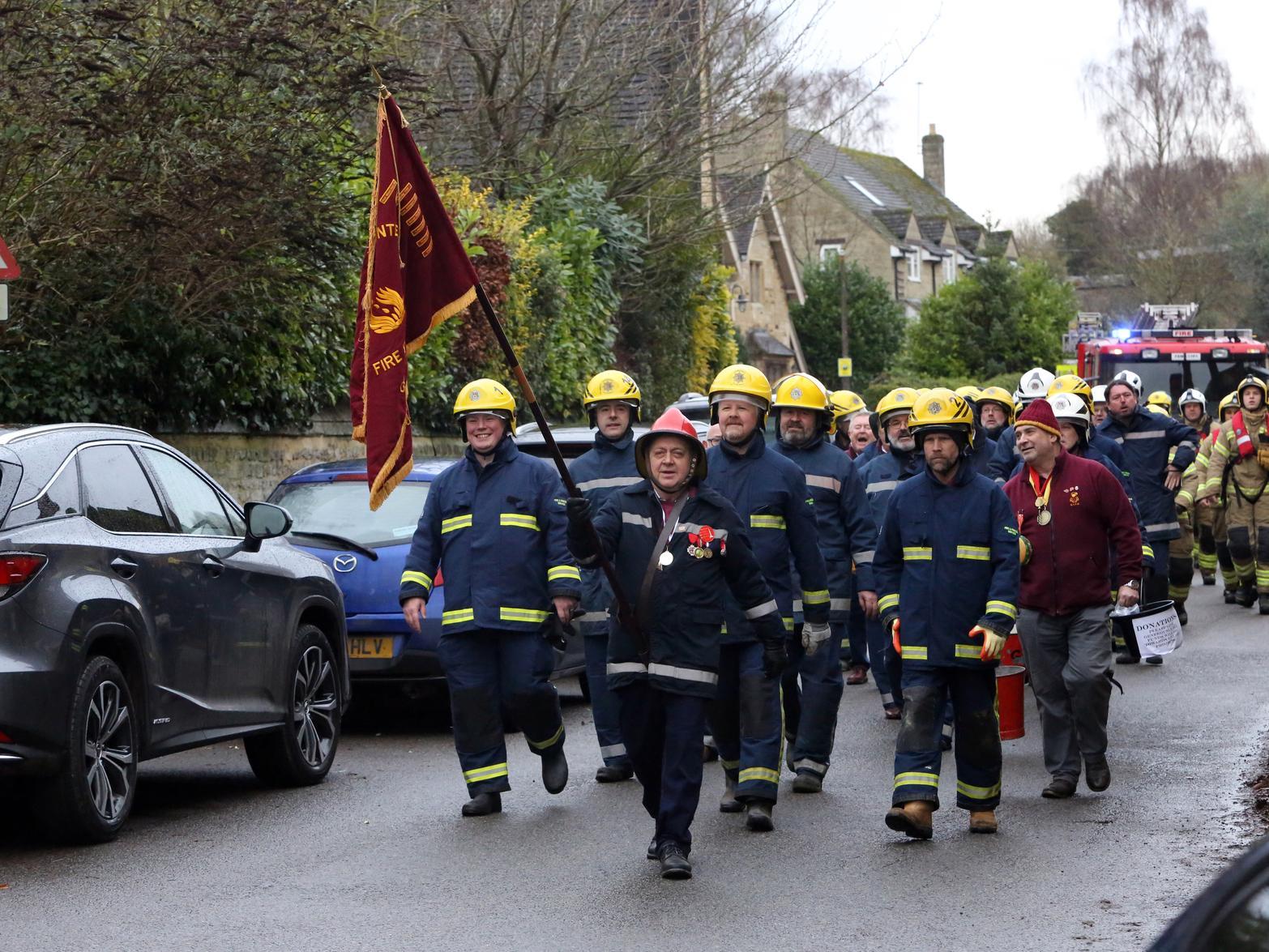 Before the fight, the crews parade through Geddington on their way to the ford