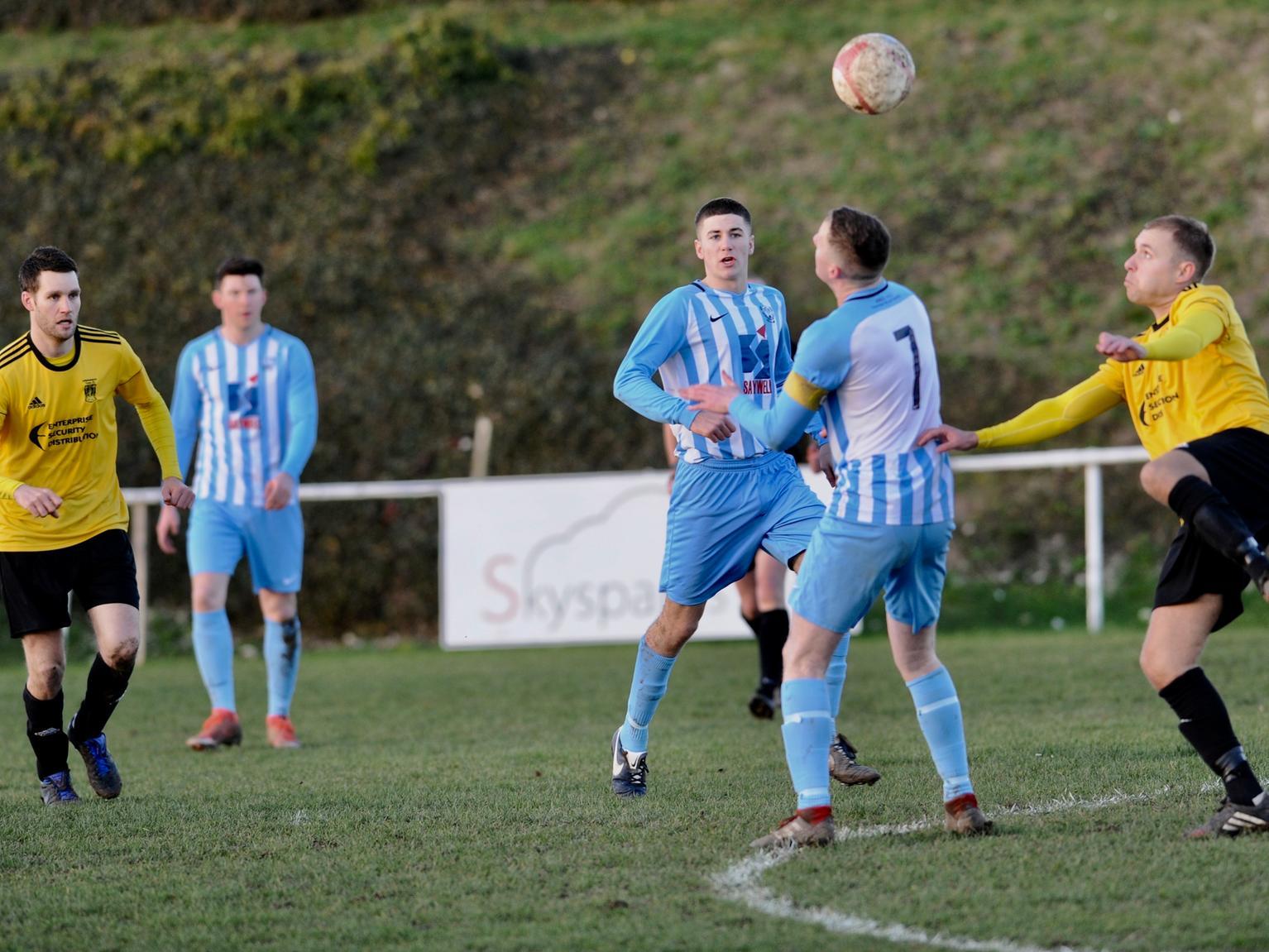 Action from Worthing United v Littlehampton Town
