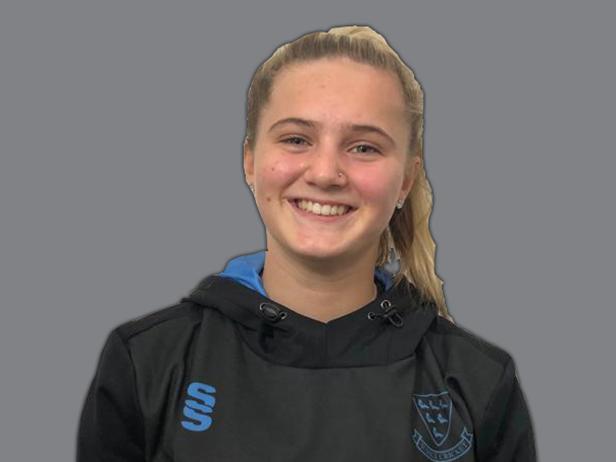 Entering her third year on the EPP, Amie is a left-arm seamer and right-handed batter. She plays club cricket at Bexhill CC and is a pupil at Bexhill College.