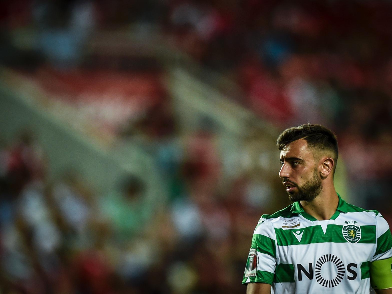 Sporting Lisbon midfielder Bruno Fernandes wants a move to Manchester United amid heightened speculation. (Sky Sports)