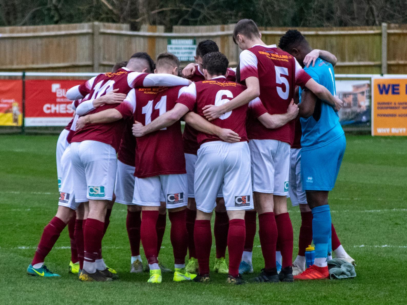 Casey and co pre-match at Leatherhead / Picture: Darren Crisp