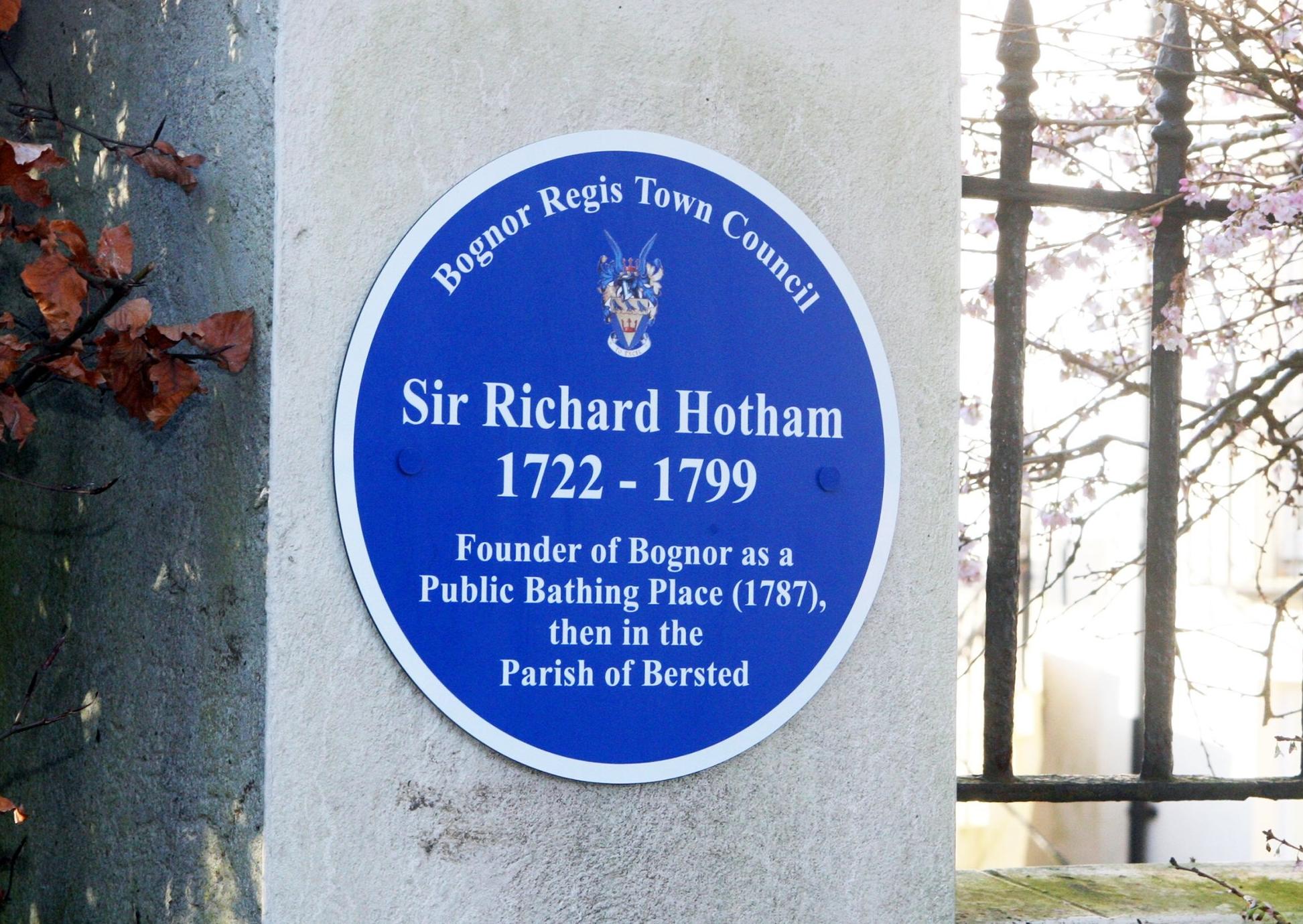 DM2010700a.jpg. Blue Plaque for Sir Richard Hotham at Hotham Park, Bognor Regis. Photo by Derek Martin Photography SUS-200120-102801008